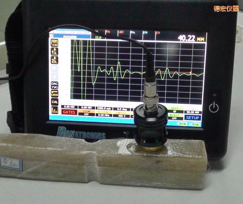 德宏時(shí)代專業(yè)玻璃鋼測(cè)厚儀